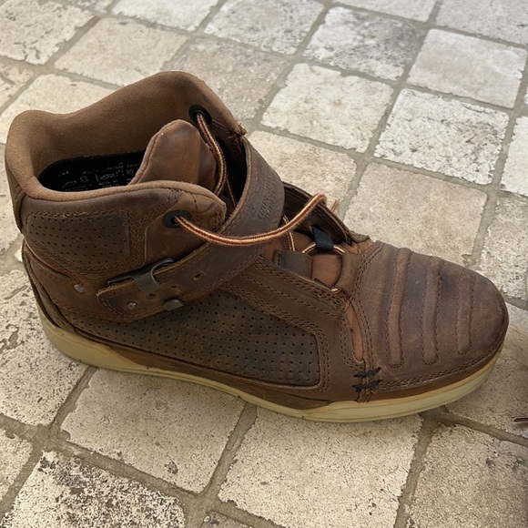 Icon truant boots main image 8